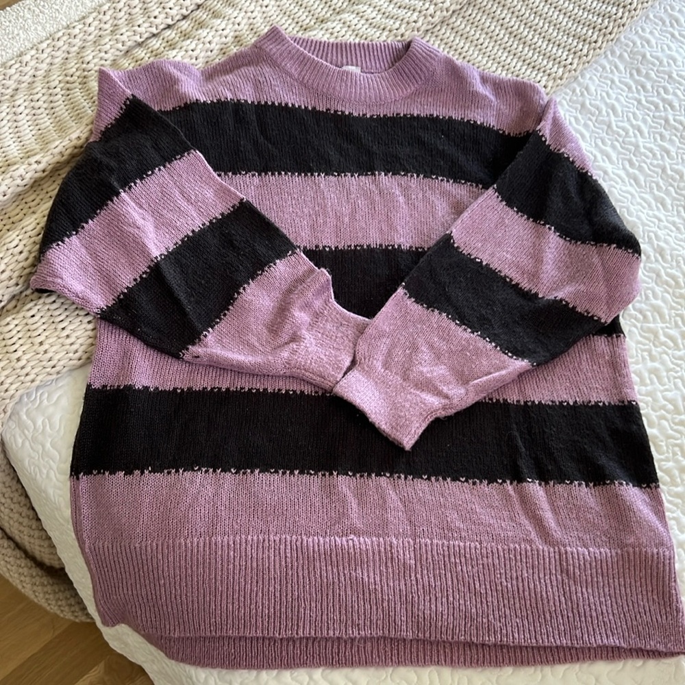 H&M sweater